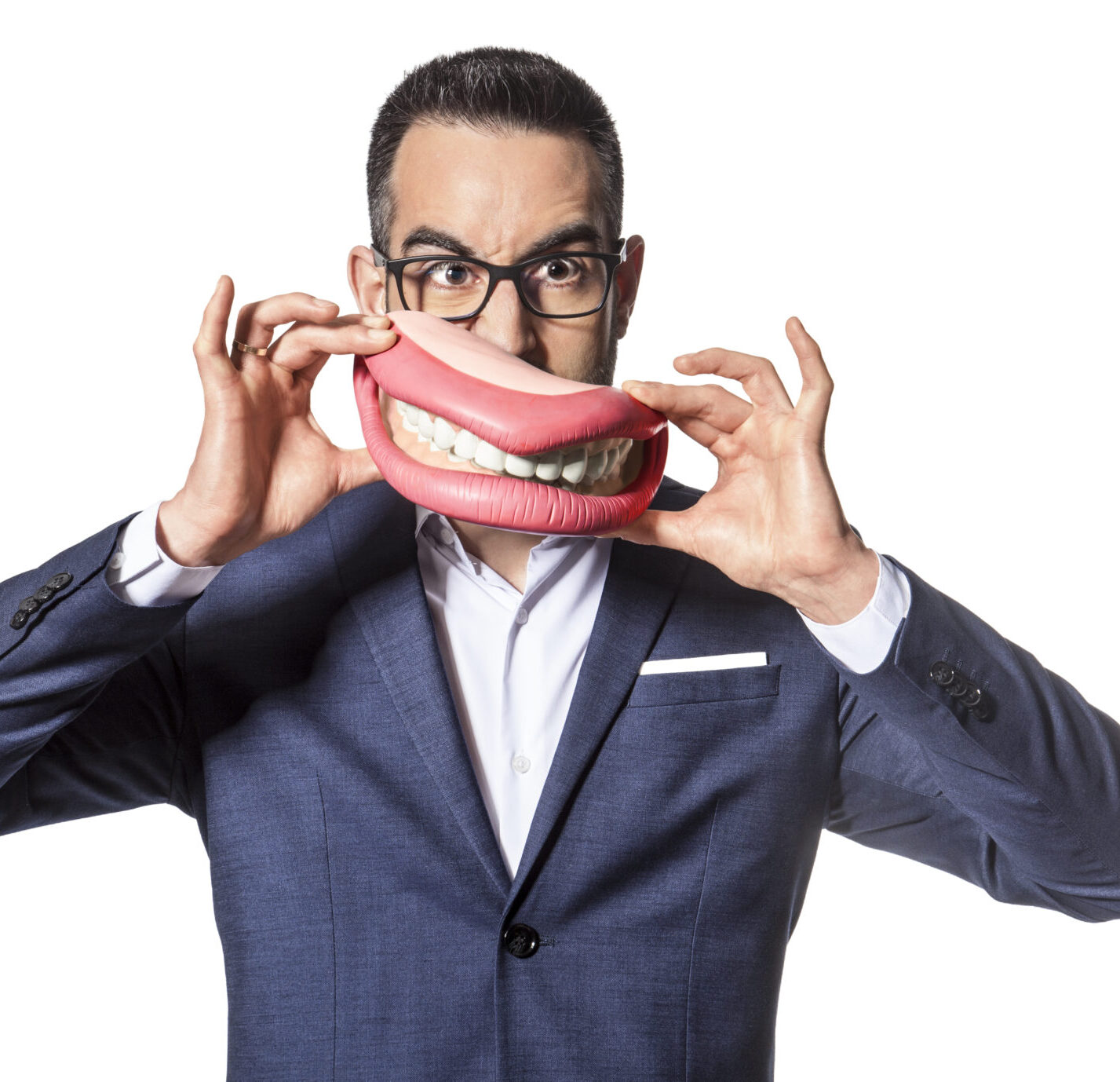 Adri&aacute;n Carratal&aacute; comedy magician