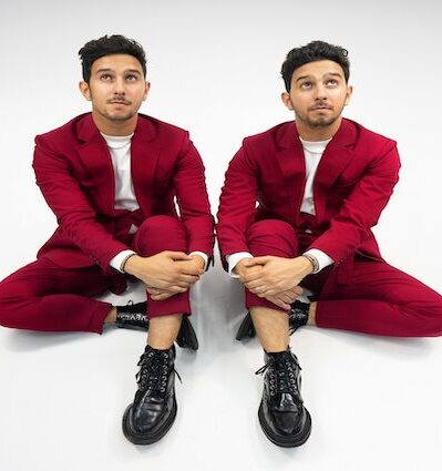 French Twins illusionists illusion magic