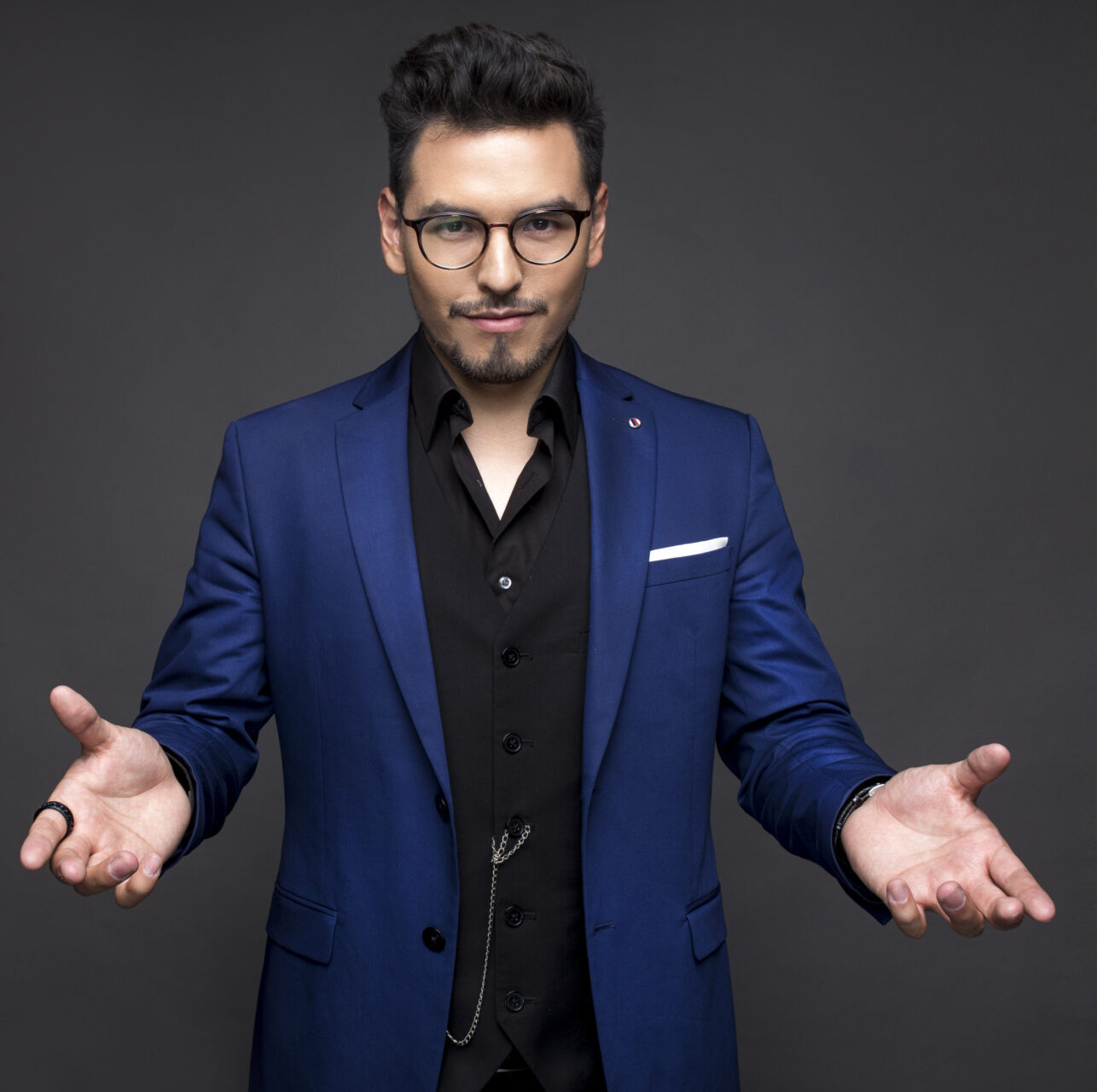Manuel Luarte mind reader magician